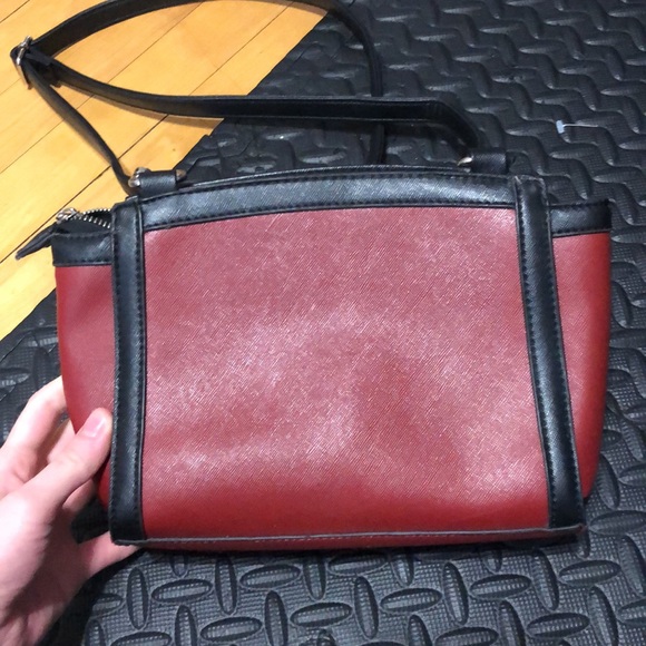 cross body style purse - Picture 2 of 4
